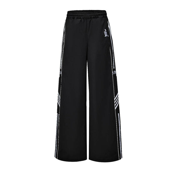 D.Desirable New Retro Collection—Sports Pants That Look Casual